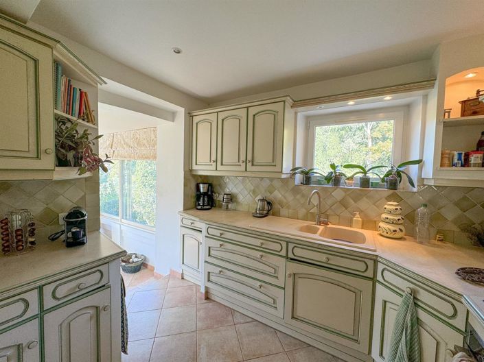 Image No.5-4 Bed House for sale