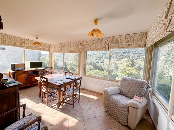 Image No.6-4 Bed House for sale