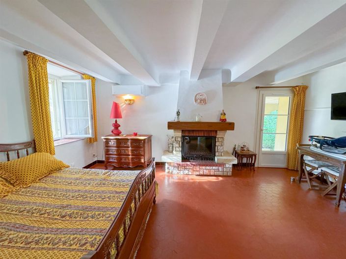 Image No.7-4 Bed House for sale