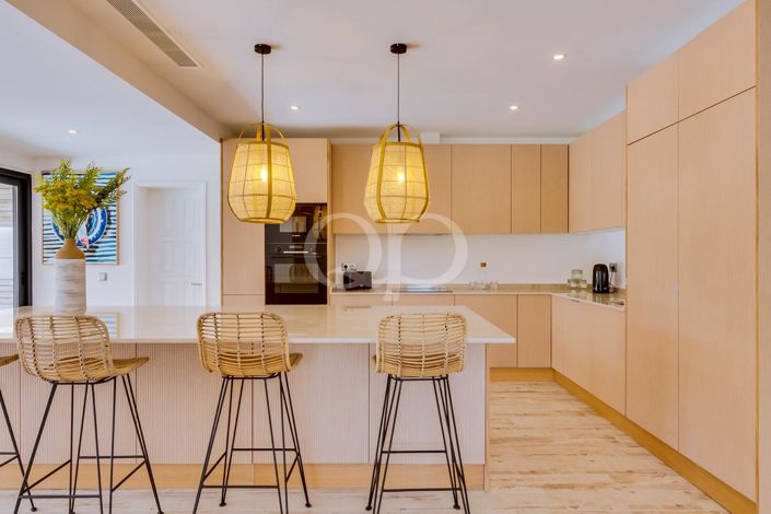 Image No.28-3 Bed House for sale