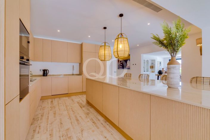 Image No.30-3 Bed House for sale