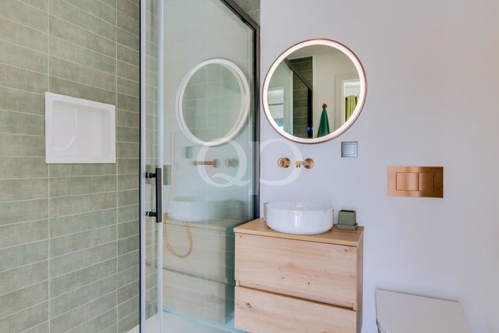 Image No.43-3 Bed House for sale