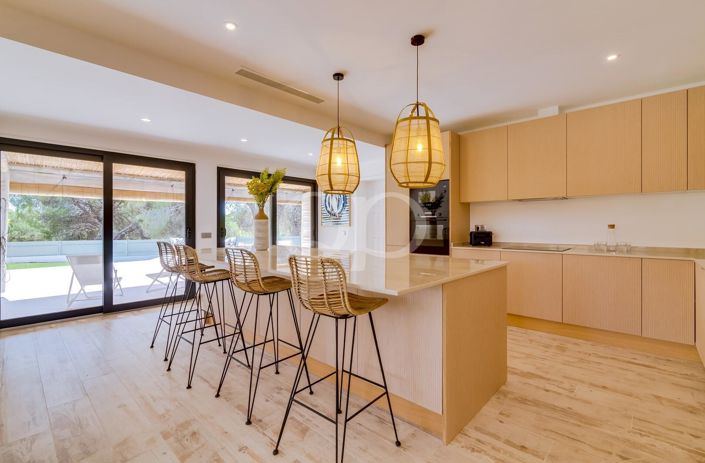 Image No.6-3 Bed House for sale