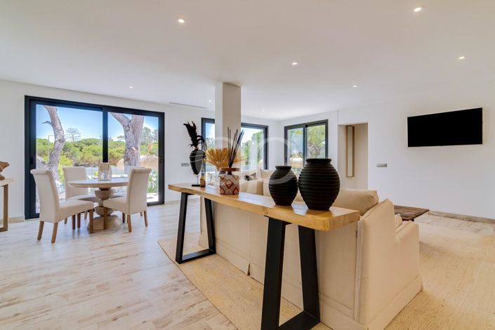 Image No.8-3 Bed House for sale