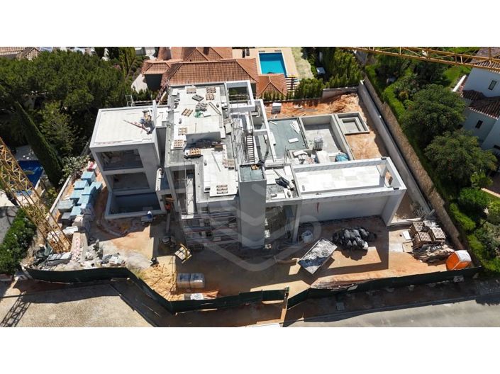 Image No.10-4 Bed House for sale