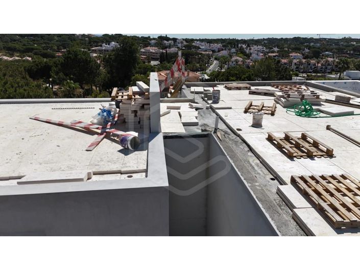 Image No.19-4 Bed House for sale