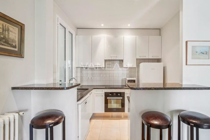 Image No.10-2 Bed Apartment for sale