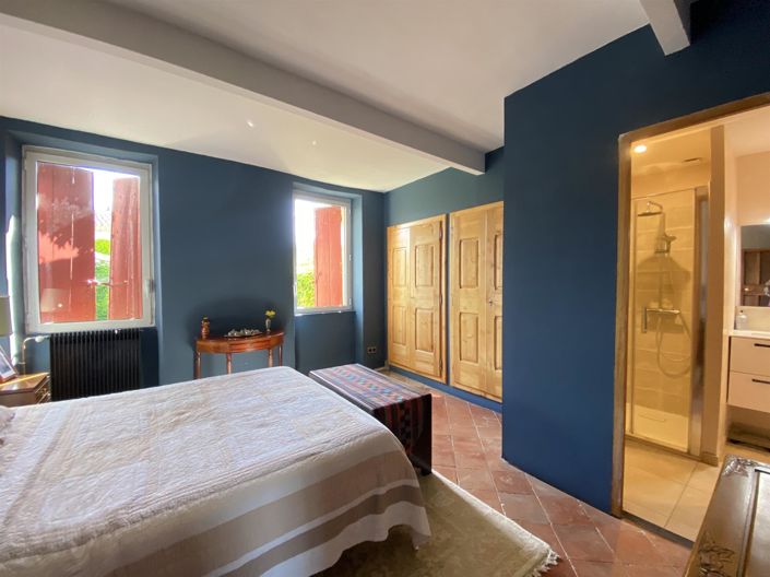 Image No.12-8 Bed House for sale