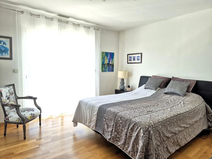 Image No.10-4 Bed House for sale