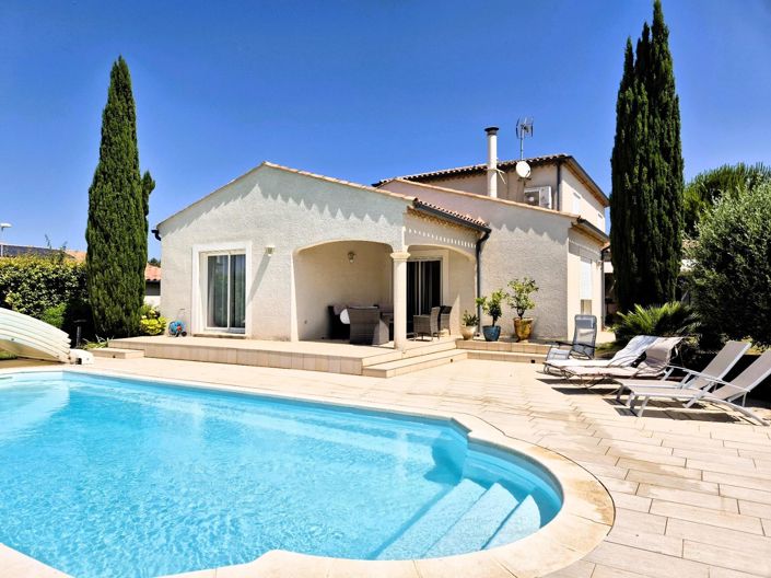 Image No.18-4 Bed House for sale