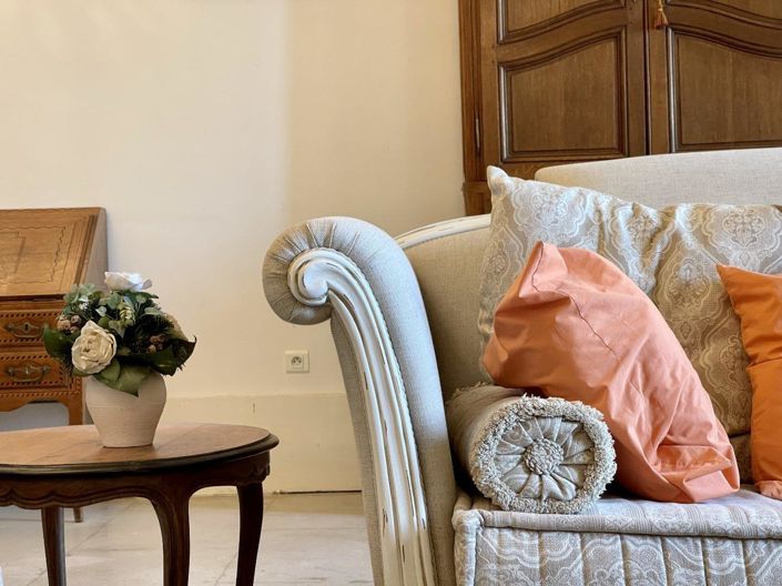 Image No.13-8 Bed Property for sale