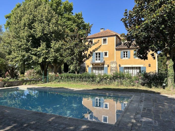 Image No.2-8 Bed House for sale