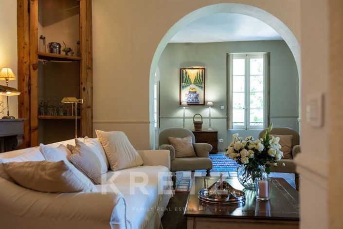 Image No.11-7 Bed House for sale