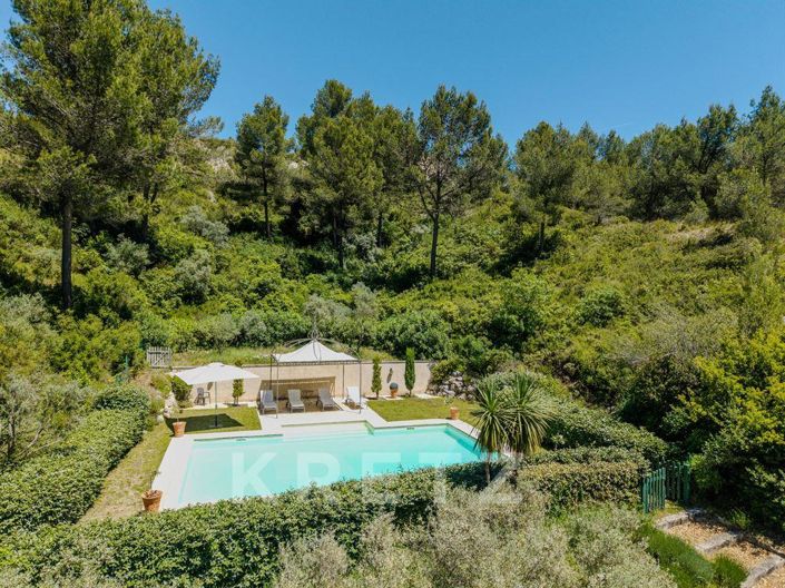 Image No.7-7 Bed House for sale