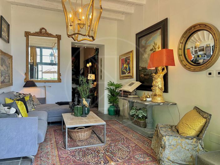 Image No.4-5 Bed House for sale