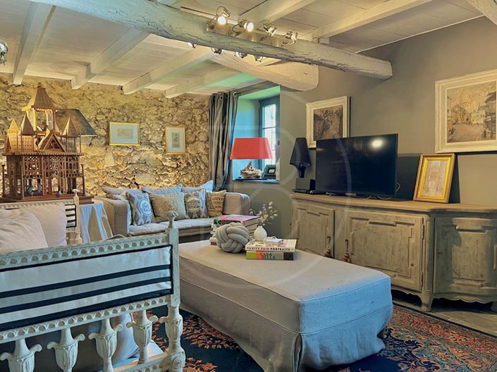 Image No.5-5 Bed House for sale