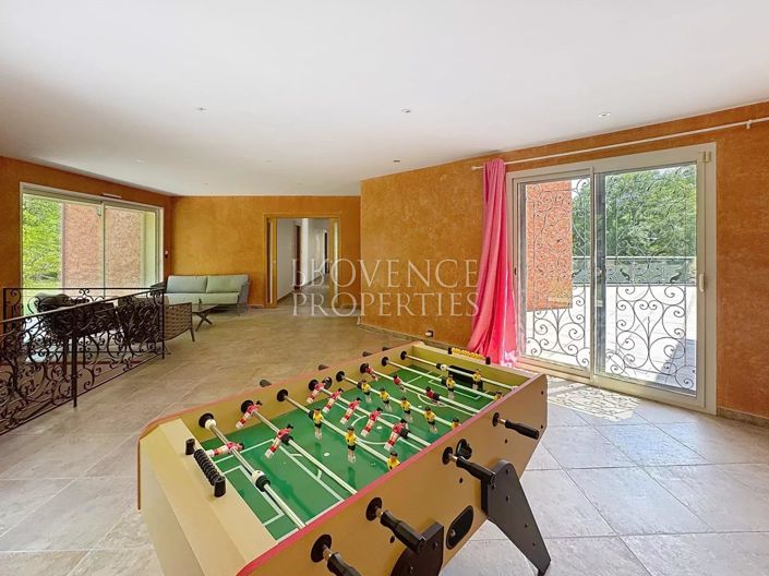 Image No.15-10 Bed House for sale