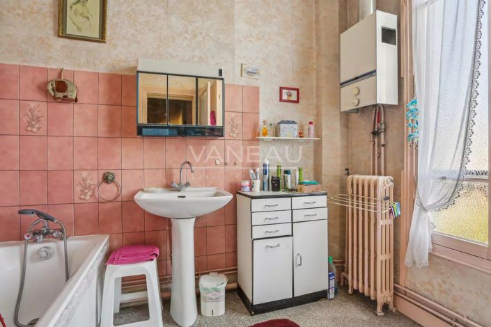 Image No.9-4 Bed House for sale