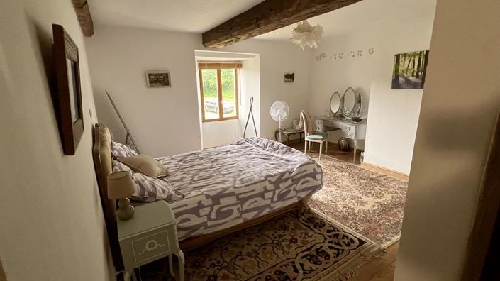 Image No.17-6 Bed House for sale