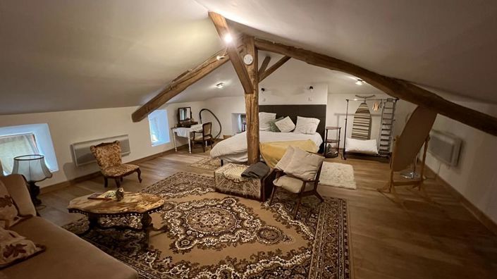 Image No.21-6 Bed House for sale