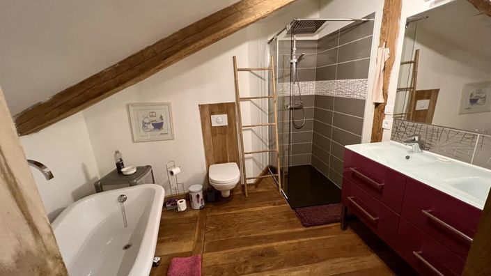 Image No.22-6 Bed House for sale