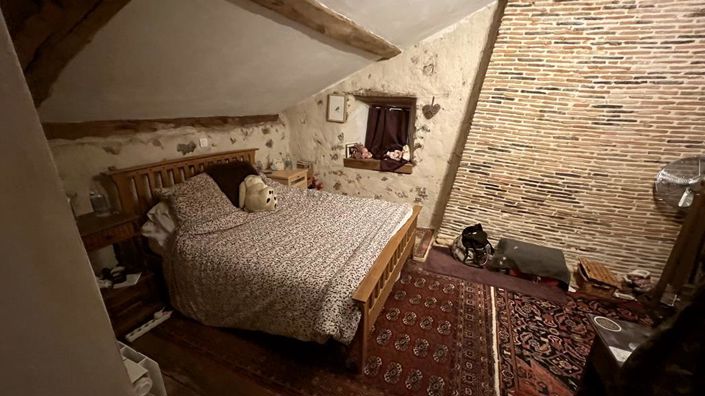 Image No.26-6 Bed House for sale