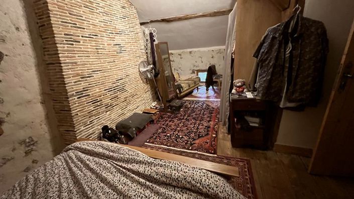 Image No.27-6 Bed House for sale