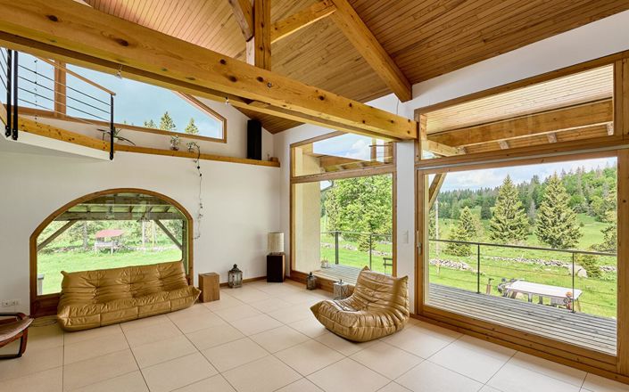 Image No.10-4 Bed Property for sale