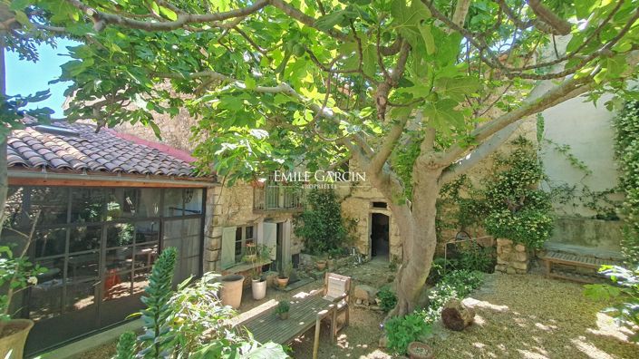 Image No.1-3 Bed House for sale