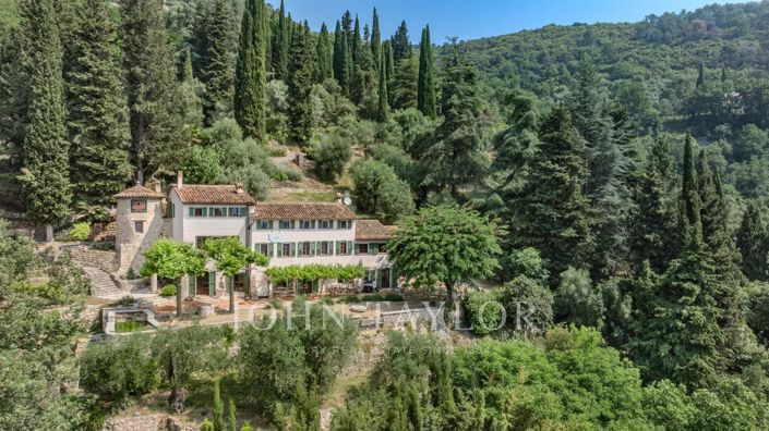 Image No.40-8 Bed House for sale