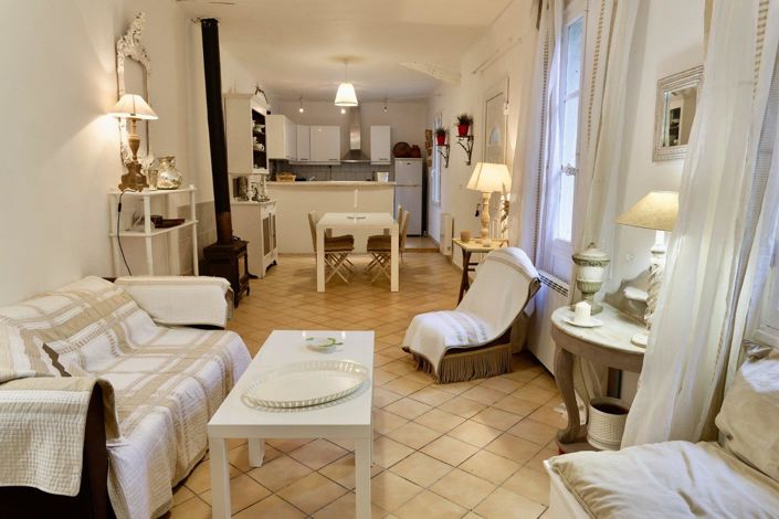 Image No.6-7 Bed House for sale