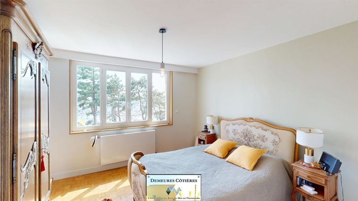 Image No.26-5 Bed House for sale