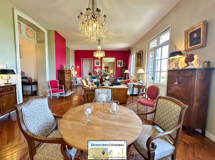 Image No.21-8 Bed House for sale