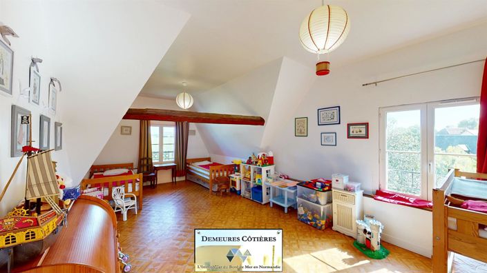 Image No.31-8 Bed House for sale