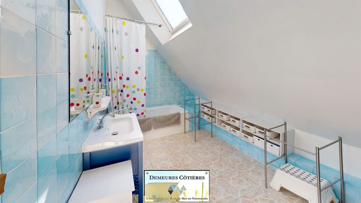 Image No.34-8 Bed House for sale