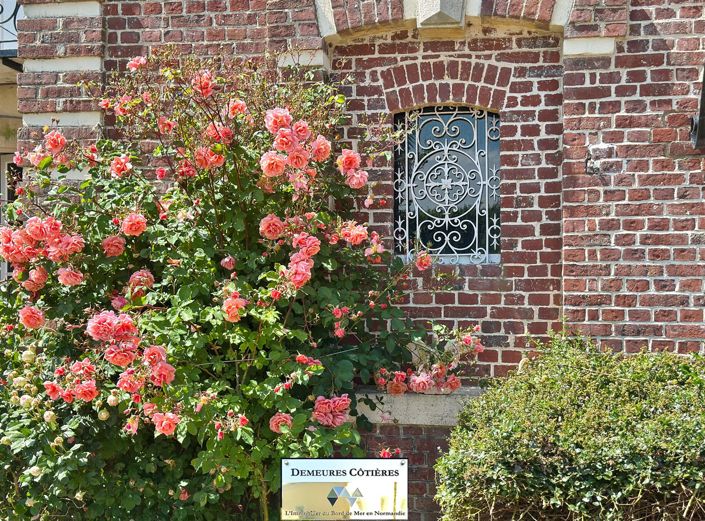 Image No.4-8 Bed House for sale