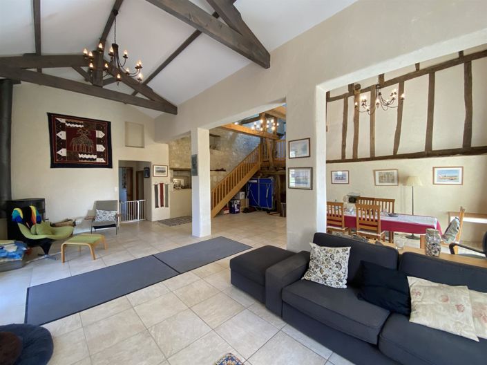 Image No.6-4 Bed House for sale