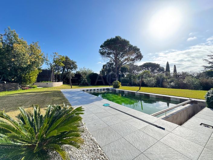 Image No.19-4 Bed House for sale