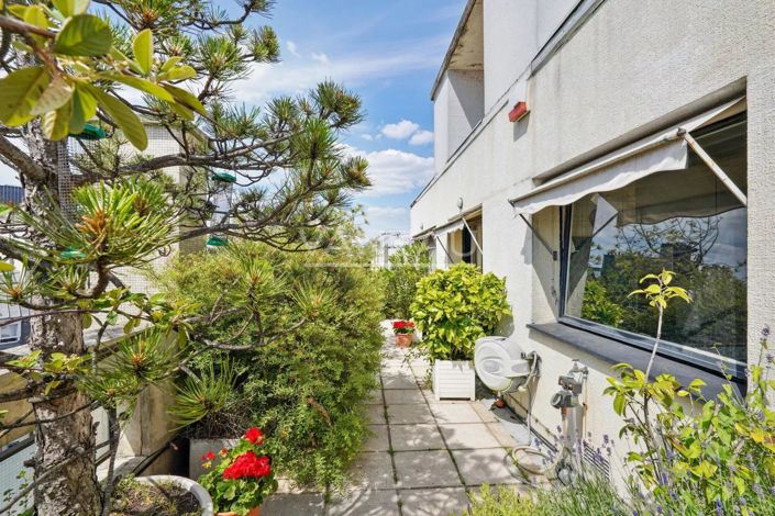 Image No.10-4 Bed Apartment for sale