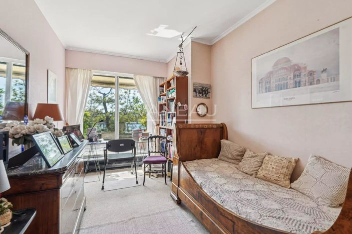 Image No.15-4 Bed Apartment for sale