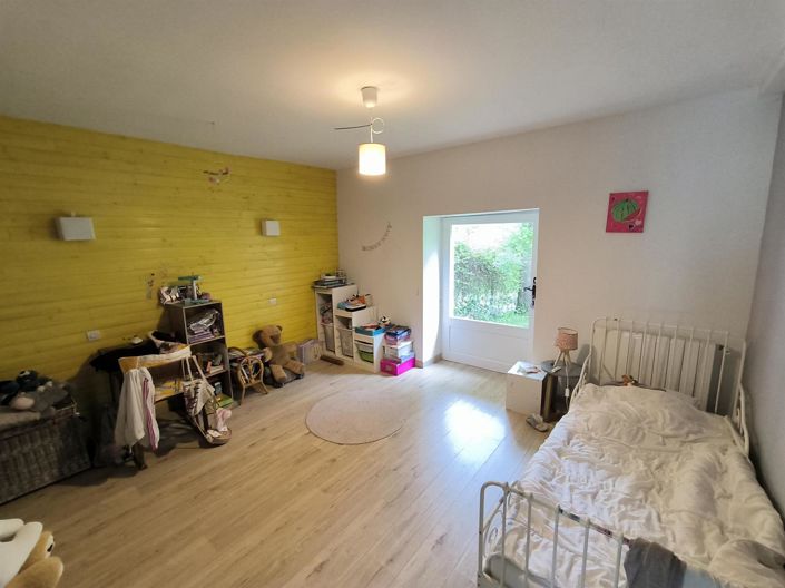 Image No.11-5 Bed House for sale