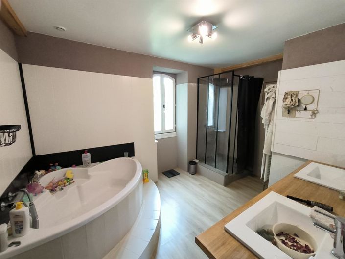 Image No.13-5 Bed House for sale