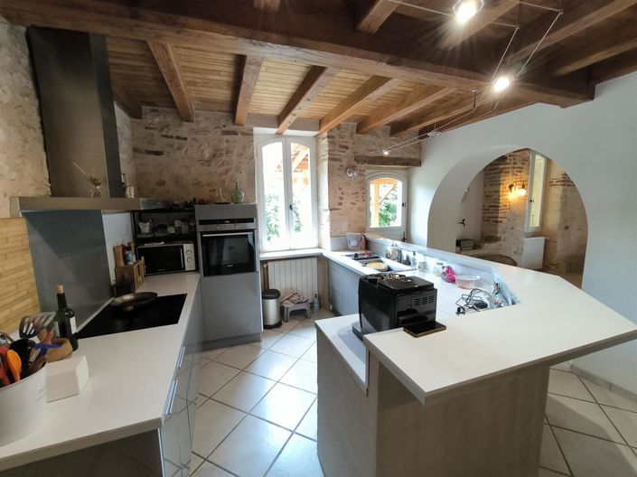 Image No.9-5 Bed House for sale