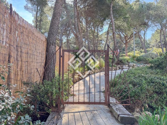 Image No.28-4 Bed House for sale