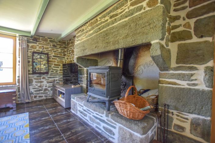 Image No.11-16 Bed Property for sale