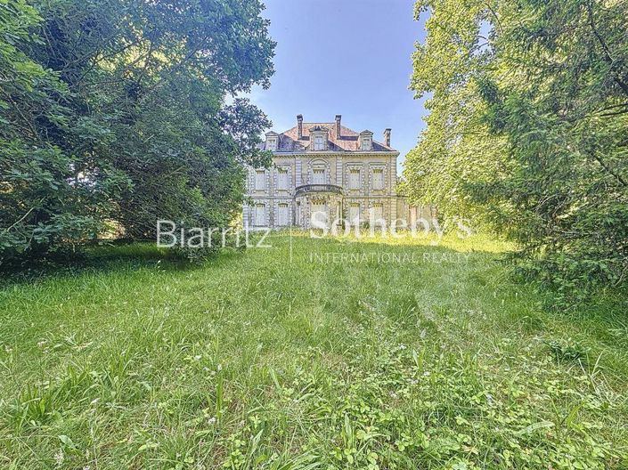 Image No.1-7 Bed Property for sale