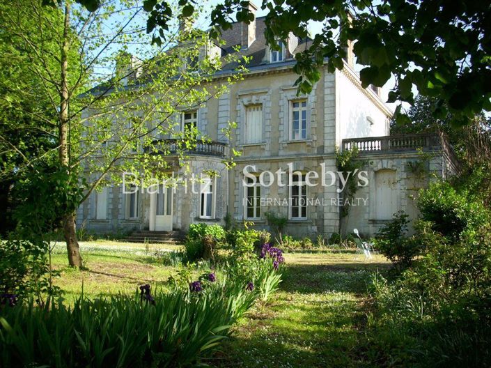 Image No.2-7 Bed Property for sale