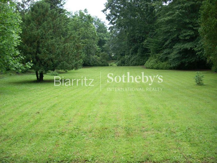 Image No.3-7 Bed Property for sale