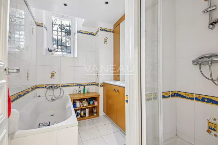 Image No.12-4 Bed Apartment for sale