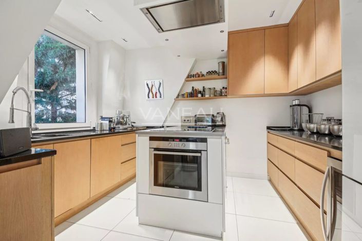 Image No.3-4 Bed Apartment for sale